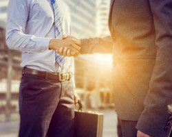 Descripción general de los contratos comerciales y de negocios