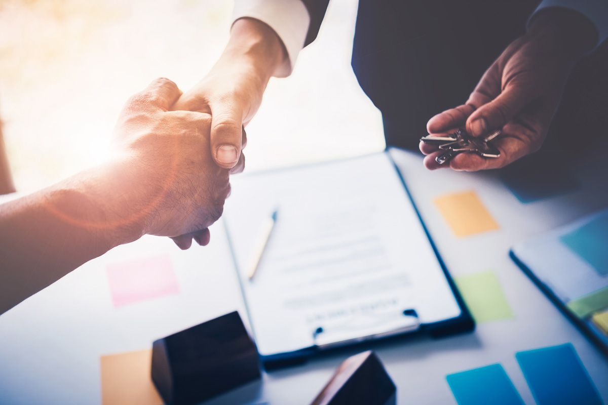 Cierre de operaciones inmobiliarias